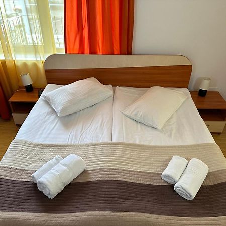 Restaurant Motel Dolorean Sacele Luaran gambar